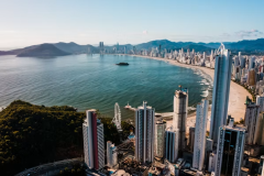 ANO NOVO PÉ NA AREIA