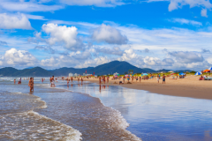 MEIA PRAIA EM POUSADA 